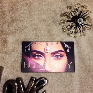 Hudabeauty palette
